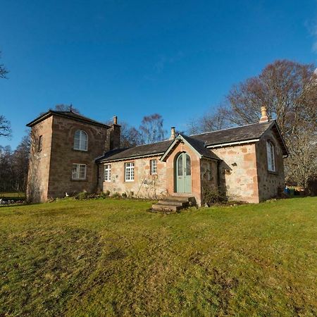 Evelix, The Old School House Villa Muir of Ord Exterior photo